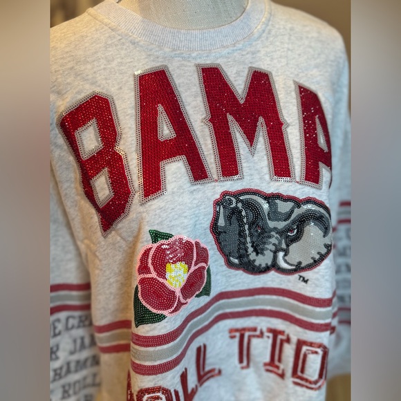 New!QUEEN OF SPARKLES Licensed Alabama Sequin Flower Mascot Oversized Sweatshirt - Picture 5 of 12
